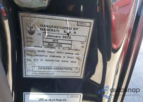 2013 Maserati Granturismo S z USA, uszkodzony, nr VIN ZAM45VLA0D0070295